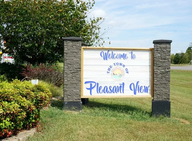 Pleasant View Tennessee welcome sign