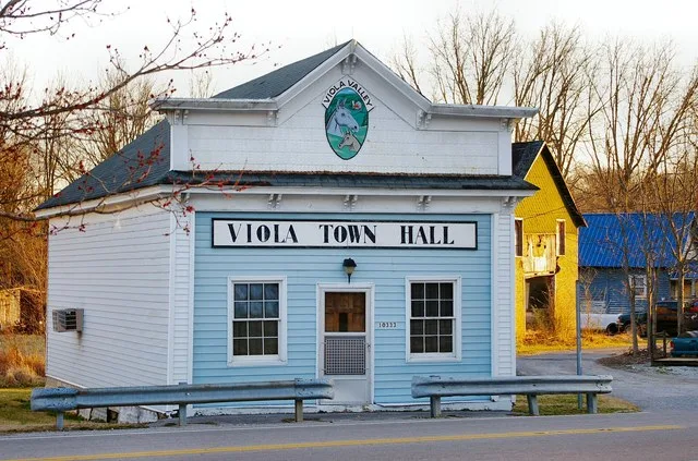 Viola Town Hall in Viola, Tennessee , United States