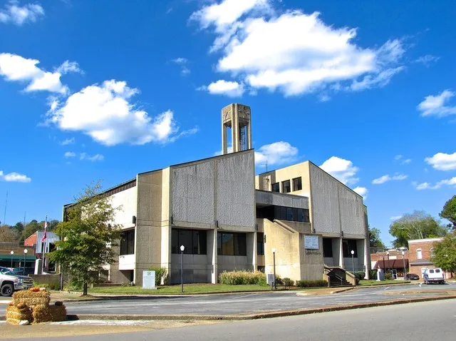 Wayne County Courthouse in Waynesboro, Tennessee, United States, viewed from the southeast.