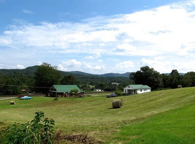 Houses in Winfield, Tennessee, United States.