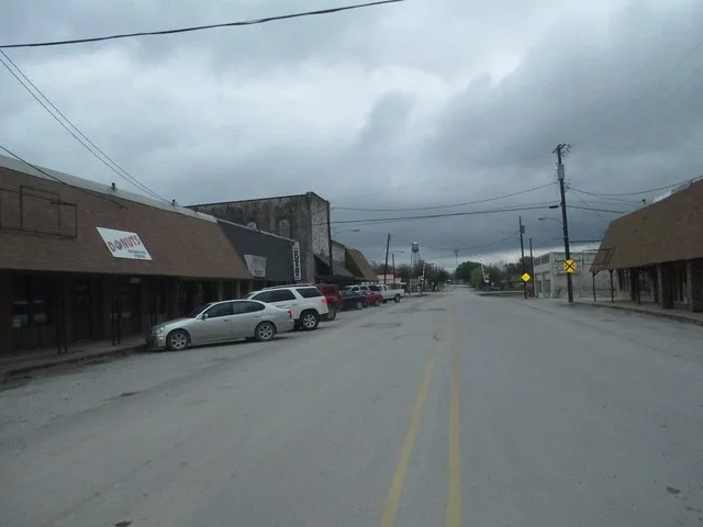I took photo of Alvord, TX, with Canon camera, April 4, 2013. Billy Hathorn ( talk ) 01:32, 12 April 2013 (UTC)