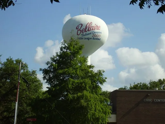 en:Bellaire, Texas water tower