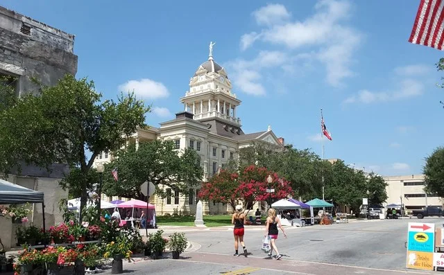 Downtown Belton during Market day