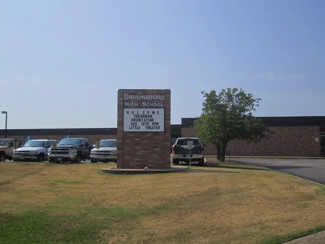 I took photo with Canon camera in Brownsboro, Texas.