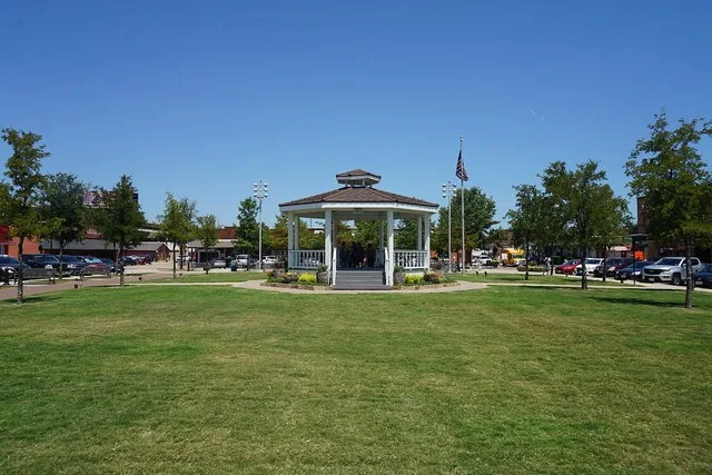 Carrollton Square in Carrollton , Texas ( United States ).