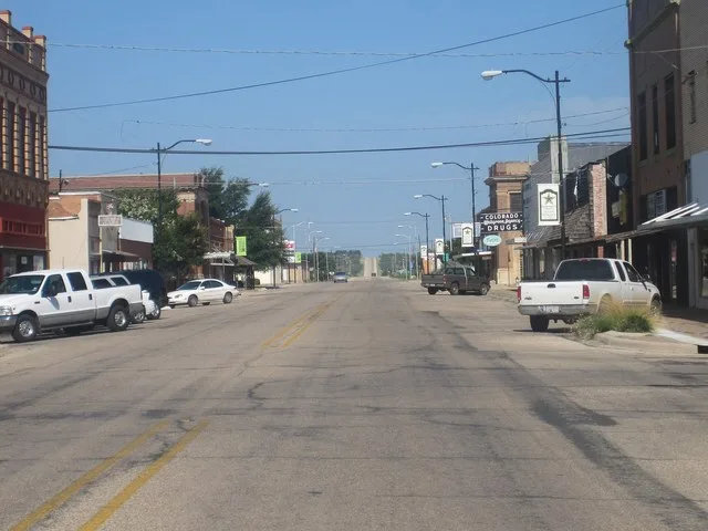 I took photo with Canon camera in CO City, TX.