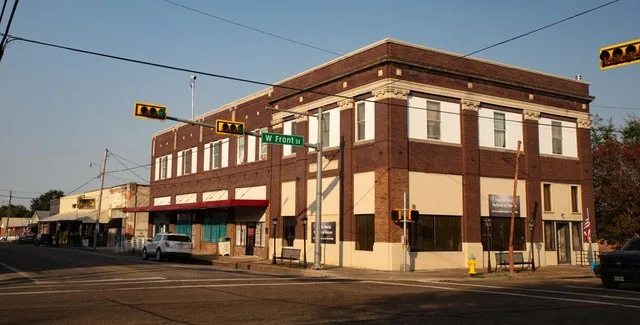 Downtown De Kalb Texas