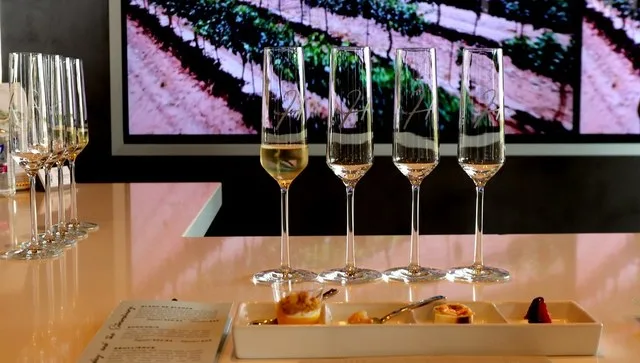 Heath Sparkling Wine Tasting Room