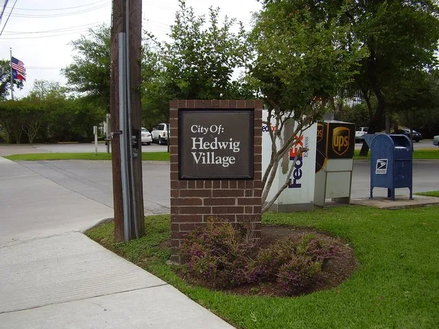 Marker of en:Hedwig Village, Texas