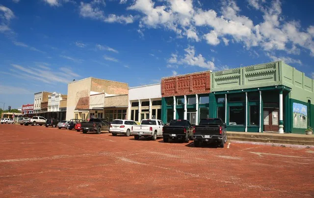 Downtown Leonard, Texas