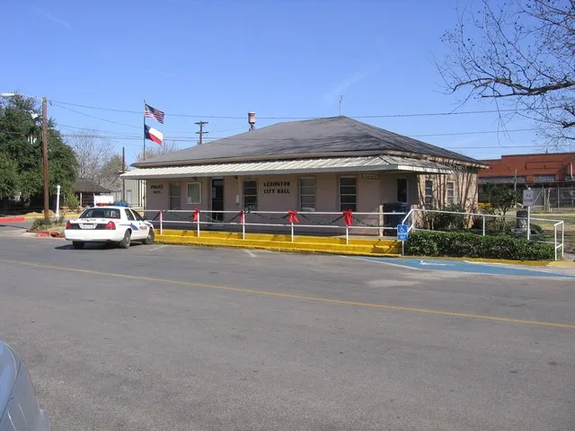 Lexington, TX city image