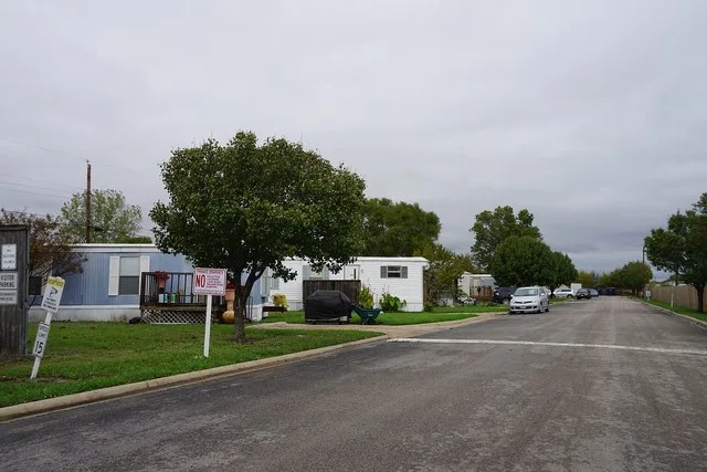 Ivey Lane in Mobile City , Texas ( United States ).