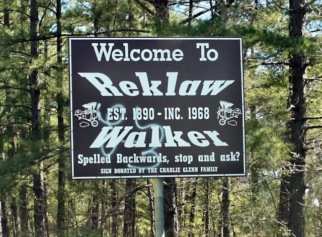 Townsite sign, Reklaw, Texas, USA.