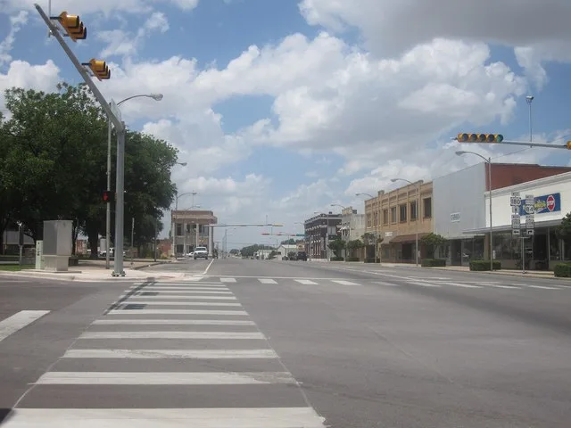 I took photo with Canon camera in Snyder, TX.