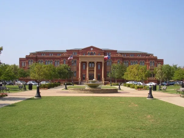 Photo taken of Southlake Town Square on July 23, 2006.