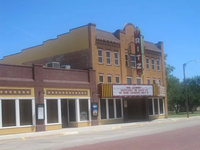 I took photo with Canon camera in Wellington, TX.