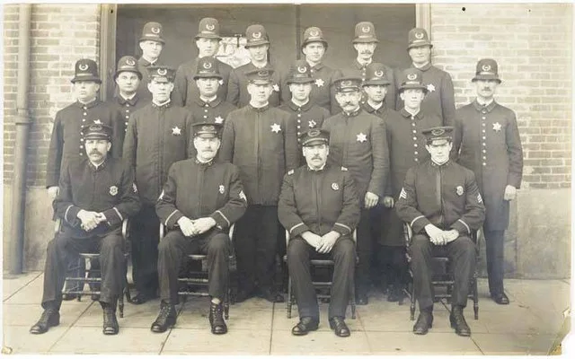 Ballard was an independent city from its incorporation in 1890, until a vote to annex to Seattle passed 996 to 874 on November 6, 1906. On May 29, 1907, the City of Ballard offici...