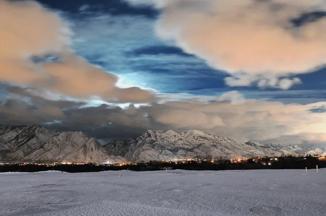Highland, Utah at night, 2008. 30-sec exposure