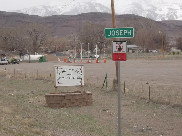 Welcome sign for the town of Joseph , Utah , United States .