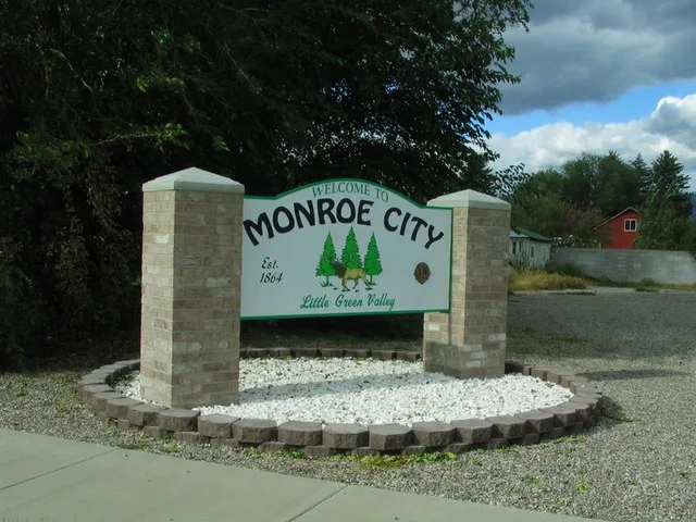 Welcome sign in Monroe , Utah , United States .