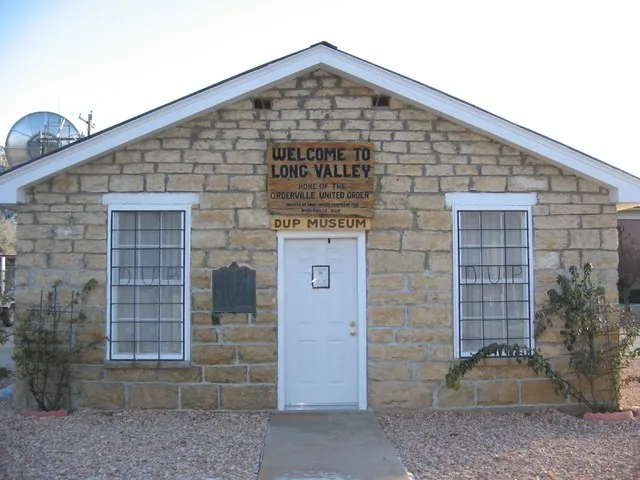 Museum of the Daughters of Utah Pioneers in Orderville , Utah , United States .