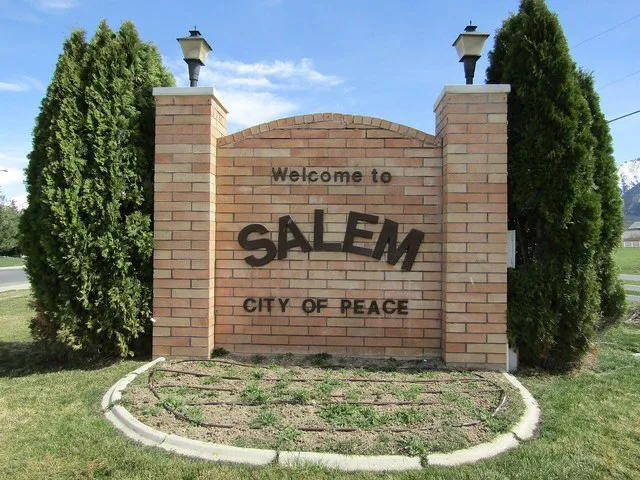 "Welcome to Salem: City of Peace" sign in Utah.