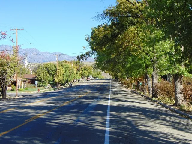 North along Toquerville Boulevard (Utah State Route 17) in Toquerville, Utah, October 2016