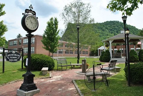 Cedar Bluff Virginia Town Square