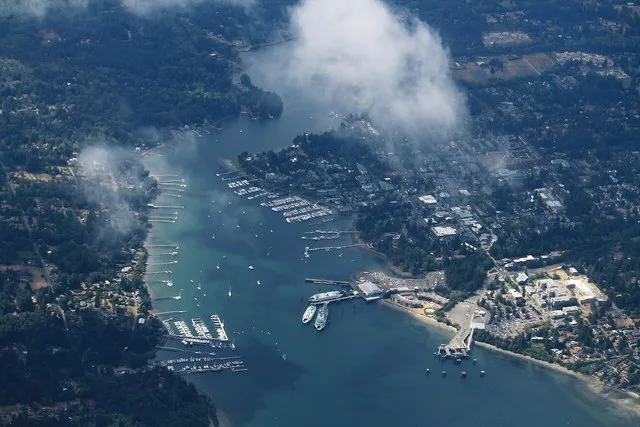 Eagle Island at Bainbridge Ferry Aerial (50802490188).jpg