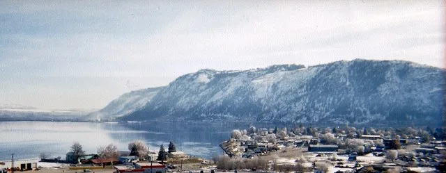 This is a picture of the area surrounding Brewster, Washington.