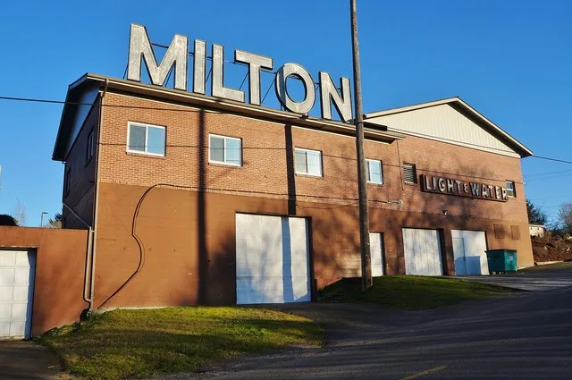The city hall of Milton, Washington , a small suburban community in King and Pierce counties.