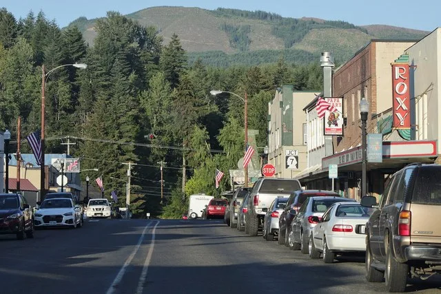 Looking eastbound on Main Street ( State Route 508 ) in Morton, Washington .