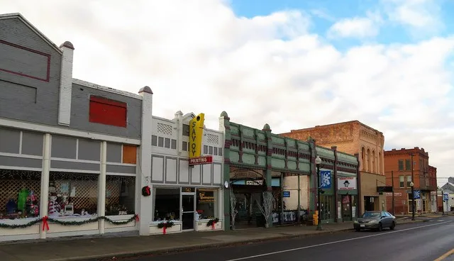 Pomeroy is a city in Garfield County, Washington, United States. The population was 1,425 at the 2010 census. It is the county seat of and only city in Garfield County. The Nez Pe...