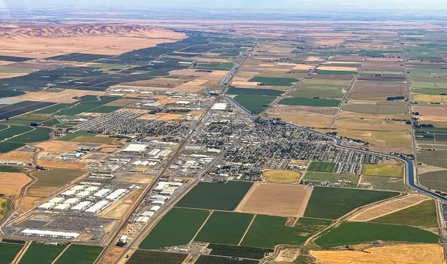 Looking east at Quincy, Washington