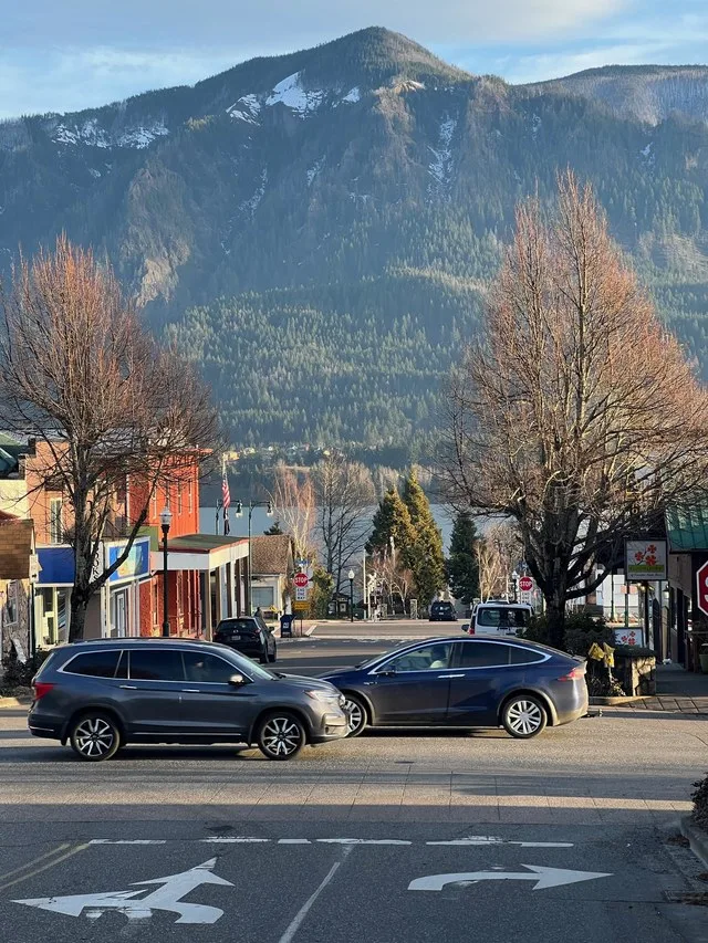 Photograph of Stevenson, Washington, taken by the uploader in February 2022 from 2nd Ave. facing south looking toward the Columbia River and the Oregon Cascades.