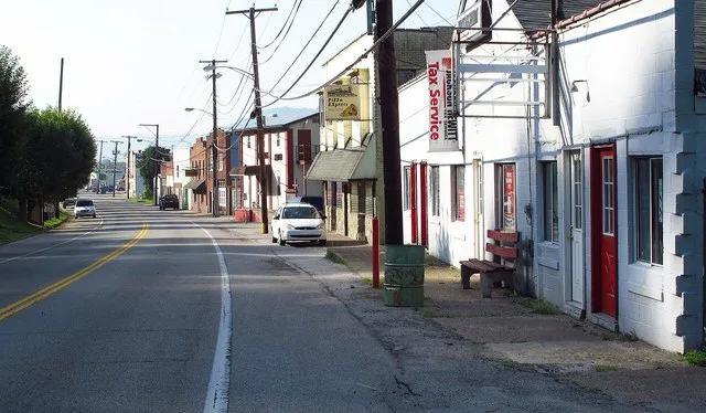 West Dupont Avenue in Belle, West Virginia.