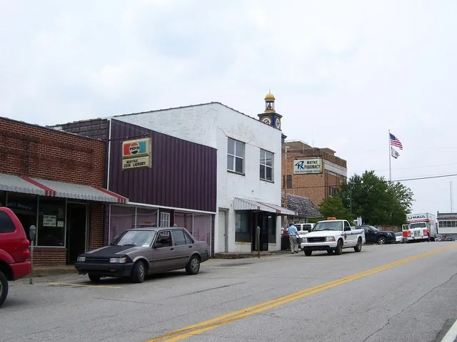 Hendrick Street runs by the courthouse.