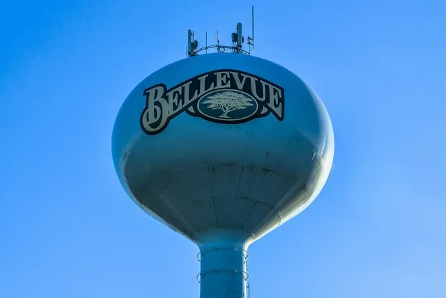 Water tower in Bellevue with logo.
