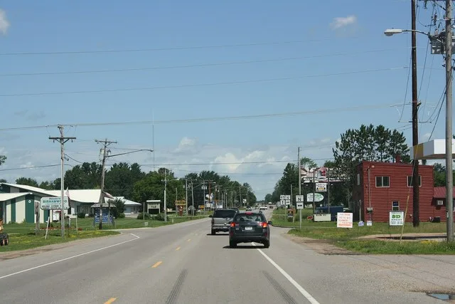 Looking north at downtown w:Birnamwood, Wisconsin on w:U.S. Route 45 . This file was uploaded with Commonist .