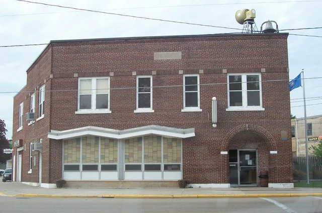 Looking north at the village hall for w:Bonduel, Wisconsin