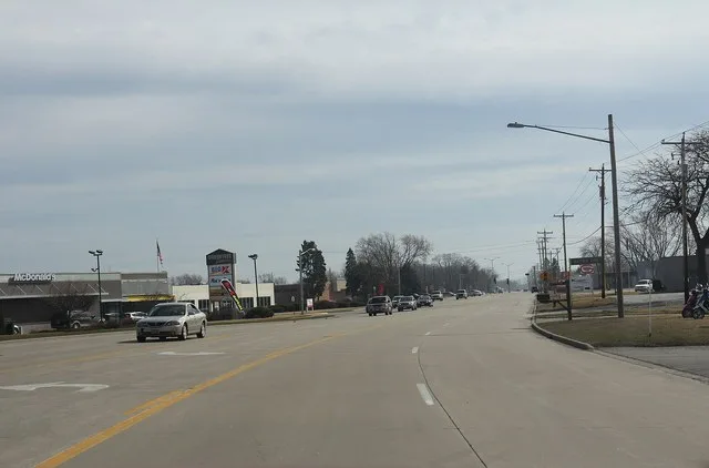 Wisconsin Highway 32 looking southerly at 4 Mile Road in Caledonia, Wisconsin.