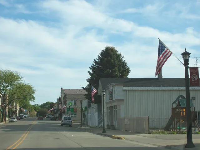 Looking south at downtown w:Deerfield, Wisconsin while traveling on w:Wisconsin Highway 73 .