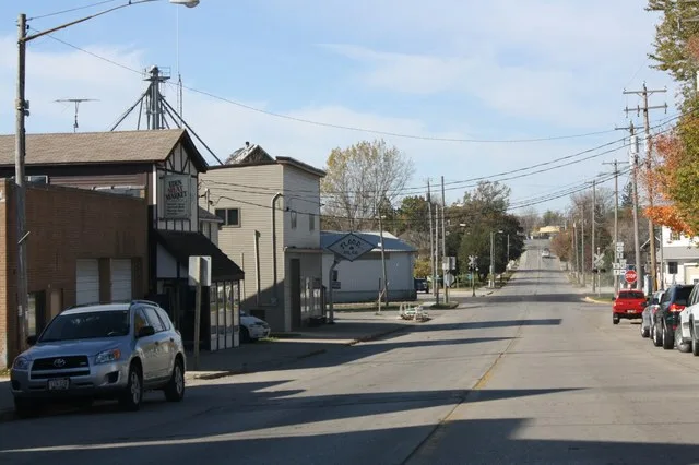 Looking north at downtown w:Eden, Wisconsin . This file was uploaded with Commonist .