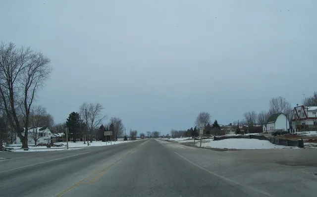 Looking north at the north side of Greenleaf, Wisconsin, USA. Travelling northbound on Wisconsin Highways 32/57. Taken February 11, 2007 by myself. Cropped from original.