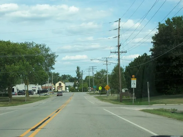 Picture of the east terminus of en:Highway 114 (Wisconsin) , taken on eastbound WIS-114 in Hilbert, Wisconsin, USA, taken August 22, 2006 by User:Royalbroil en:Category:Images of...