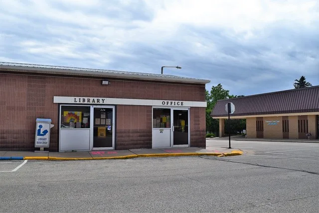 Public library in Livingston, Wisconsin .