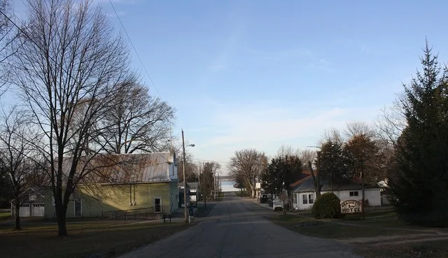 Looking north in downtown w:Marquette, Wisconsin . Puckaway Lake is visible in the background. This file was uploaded with Commonist .