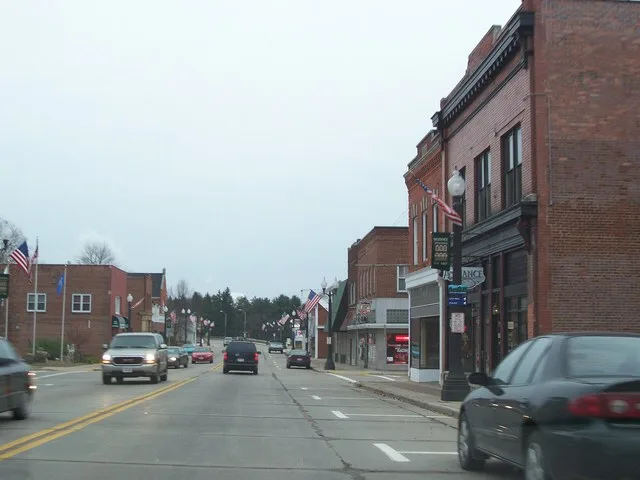 Looking east at downtown w:Mosinee, Wisconsin , USA on w:Wisconsin Highway 153 .