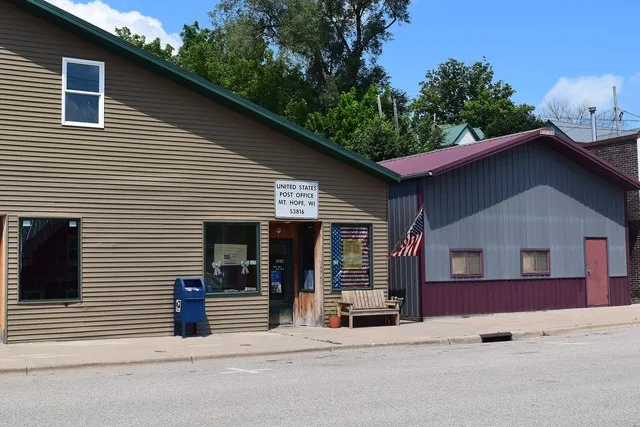 U.S. Post Office in Mount Hope, Wisconsin .