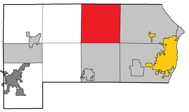 Map of Racine County WI, highlighting the town of Raymond; county seat is in gold, city is in gray, villages are in silver, and towns are in white